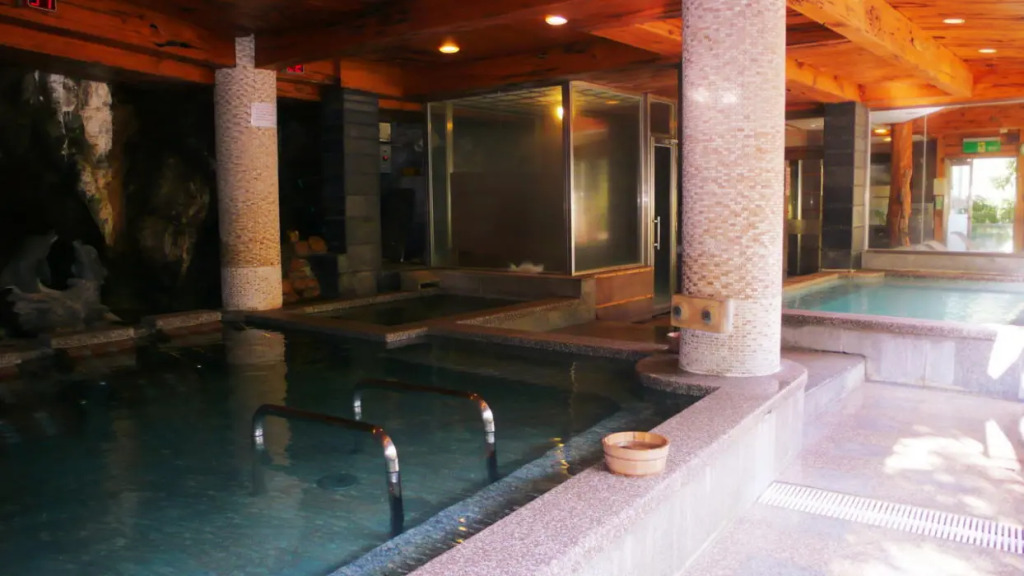 Full Moon Spa