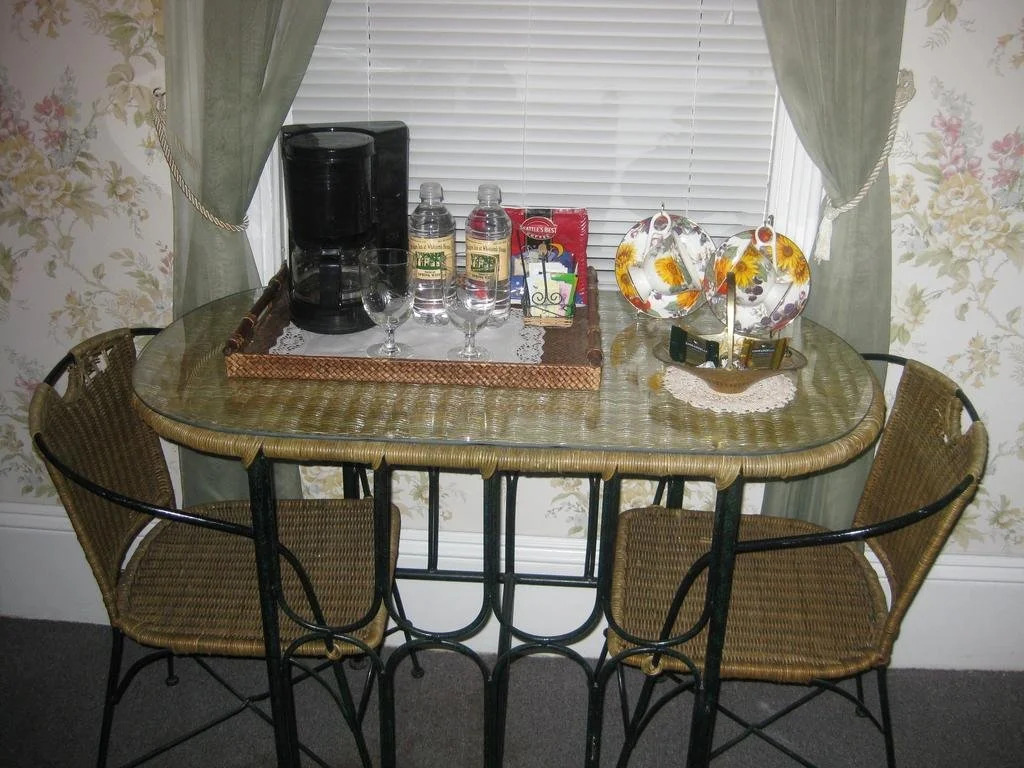 The Bridges Inn at Whitcomb House B&B