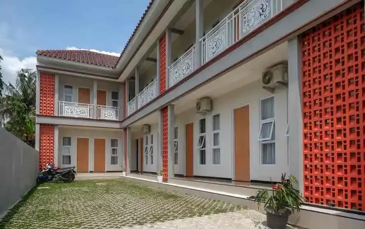 RedDoorz Syariah near Universitas Tidar Magelang