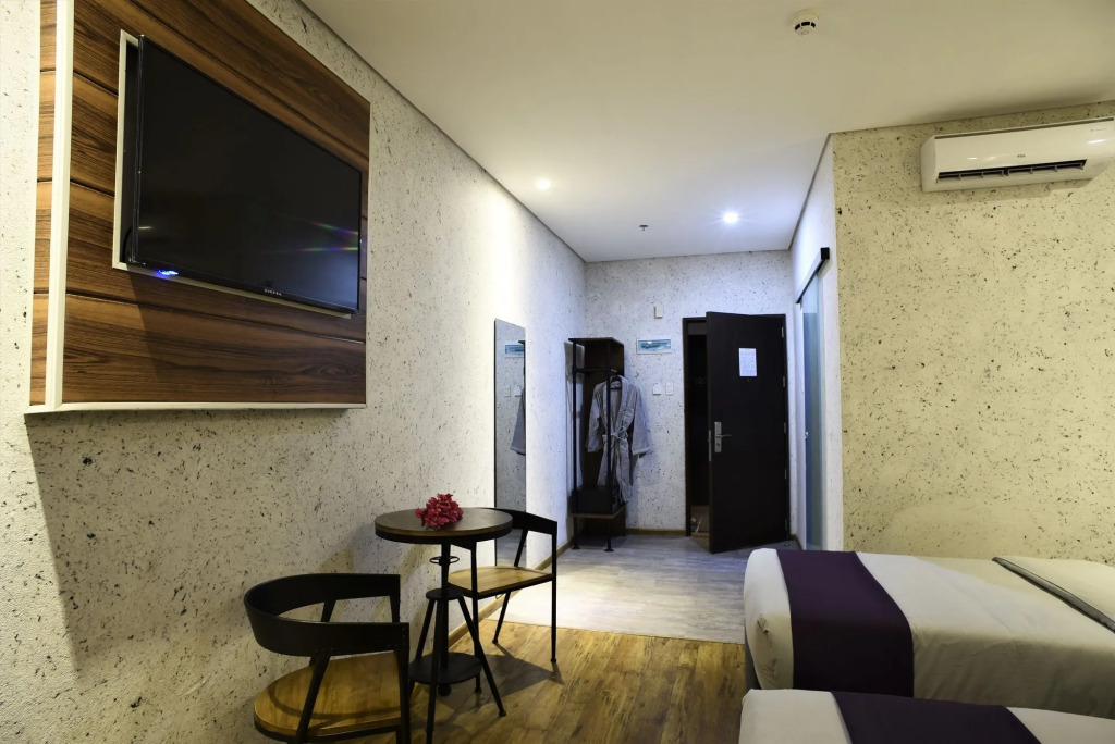 Axiaa Hotel