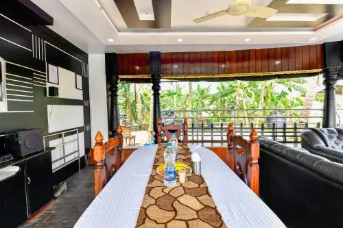 Oyo 24434 Indraprastham Cleopatra 2 Bhk Deluxe Houseboay