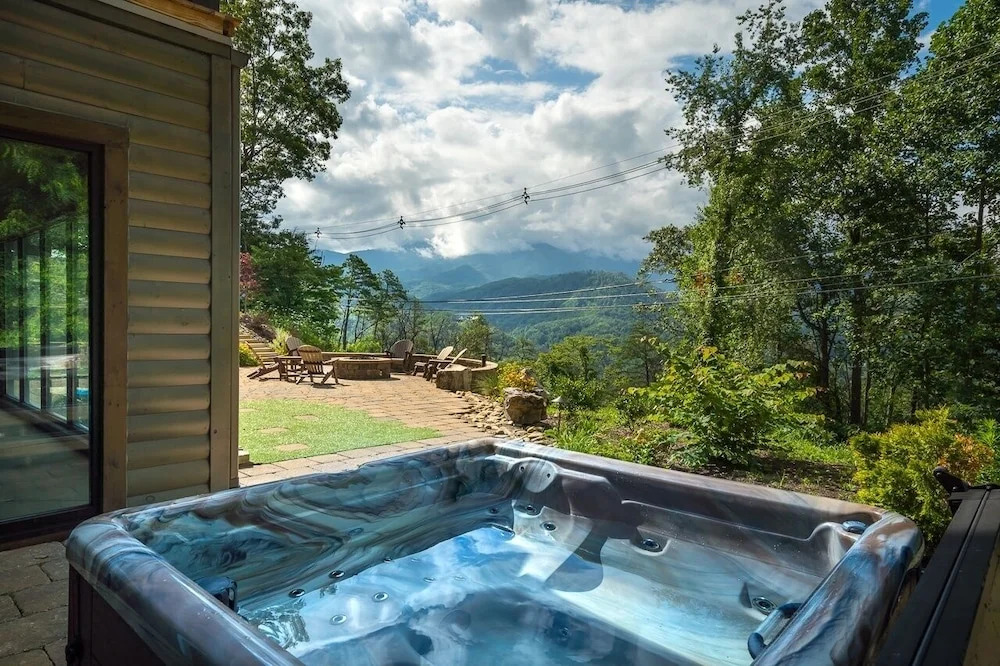 Greystone Retreat 13 Bedrooms 13.5 Bathrooms Cabin