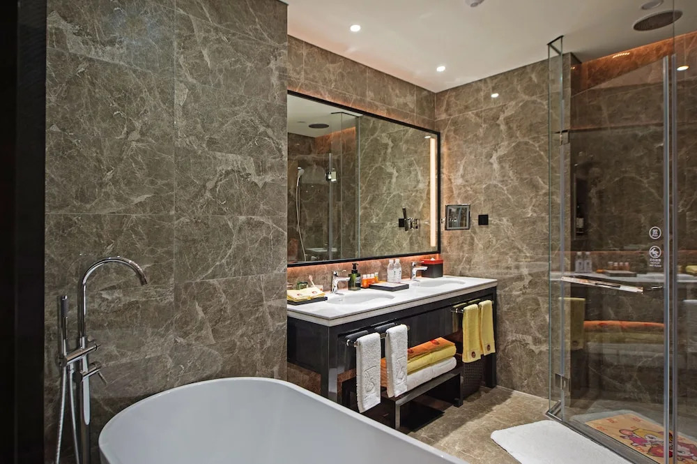 Rainbird International Hotel