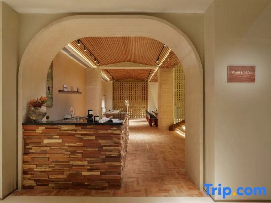 Sailimuhu Elaine· Resort Hotel