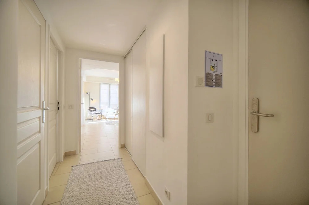 Magnifique 3 pi ces Avec Terrasse A2b238