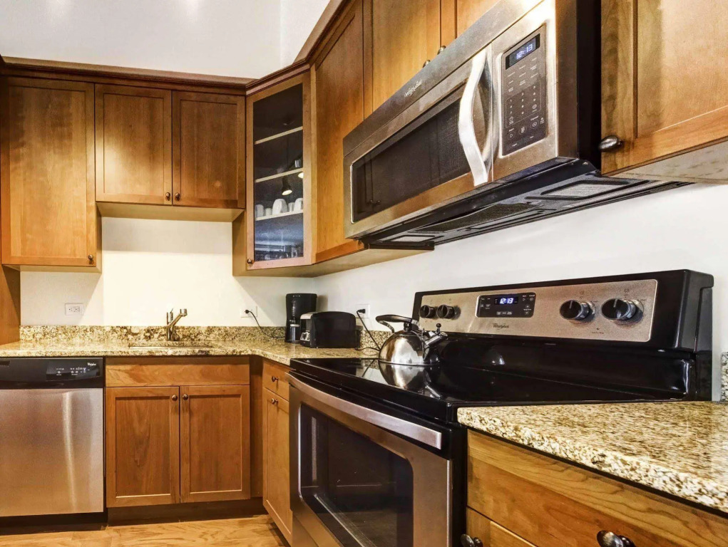 Pelican Residences at Cast Iron Lofts