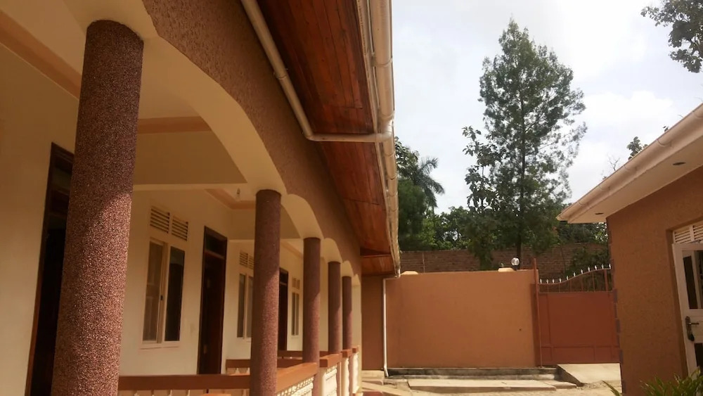 Leam Guesthouse