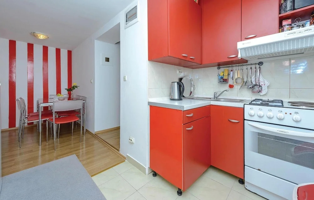 Awesome Home in Cavtat With Wifi and 1 Bedrooms