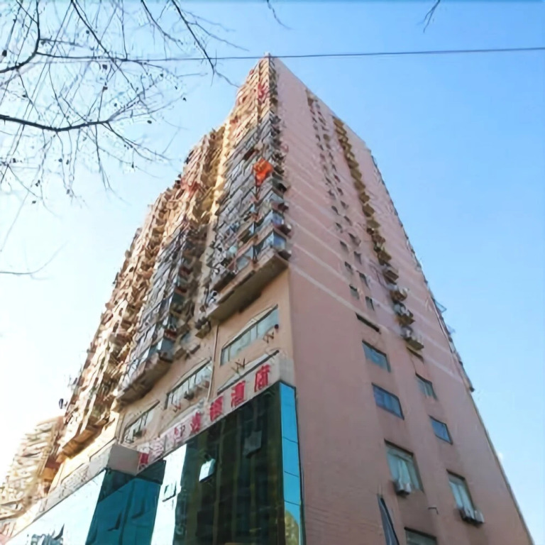 Fast 109 Hotel Chain Shanghai Baoshan Road Metro Station