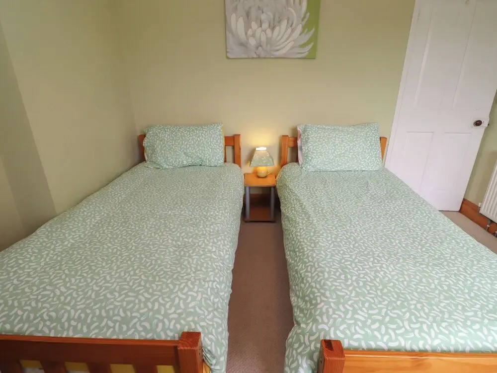 No2 Budle Bay Cottage