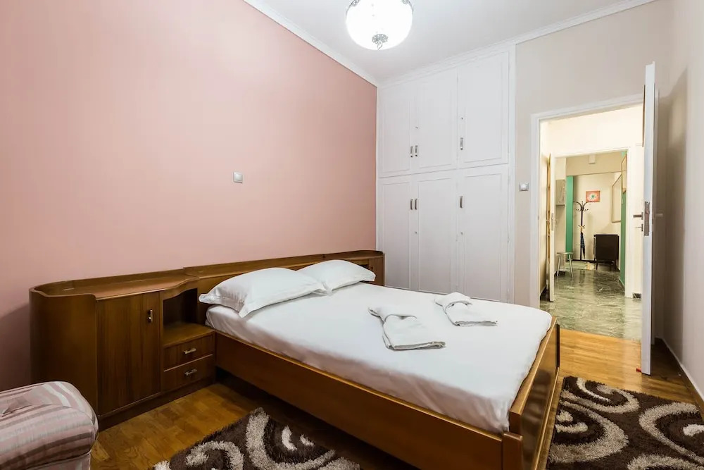 Three Bedrooms Apartment Under Acropolis