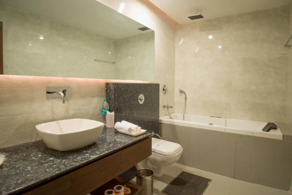 Hotel Narula's Aurrum
