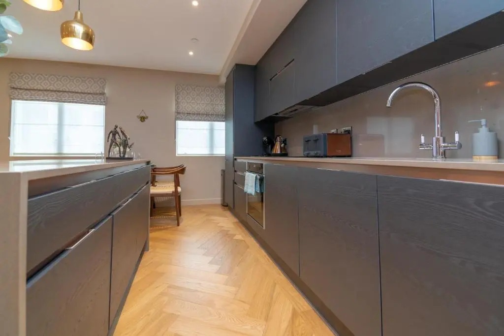 Entire 2 Bed - Free Parking - No. 15 - The Cosy Collection Ltd