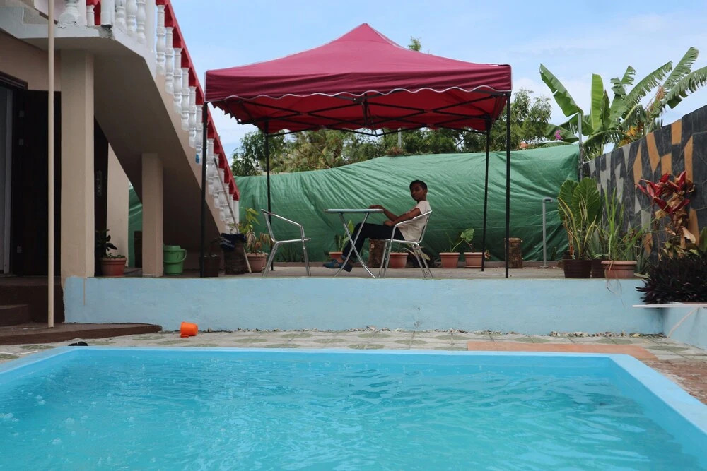 Seaview Apartments