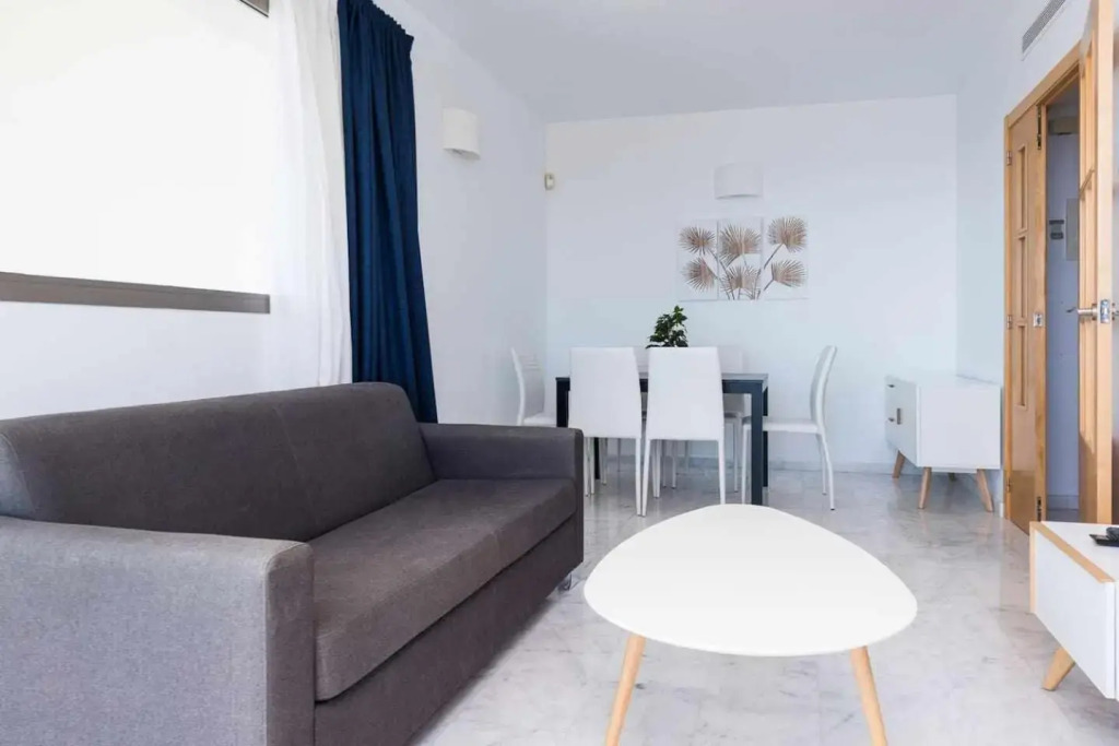 High rise apartment on the 39th floor with private terrace and sea views