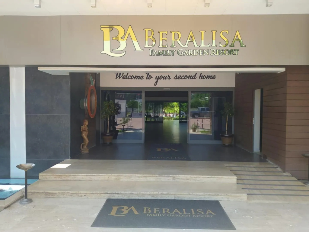 Отель Beralisa