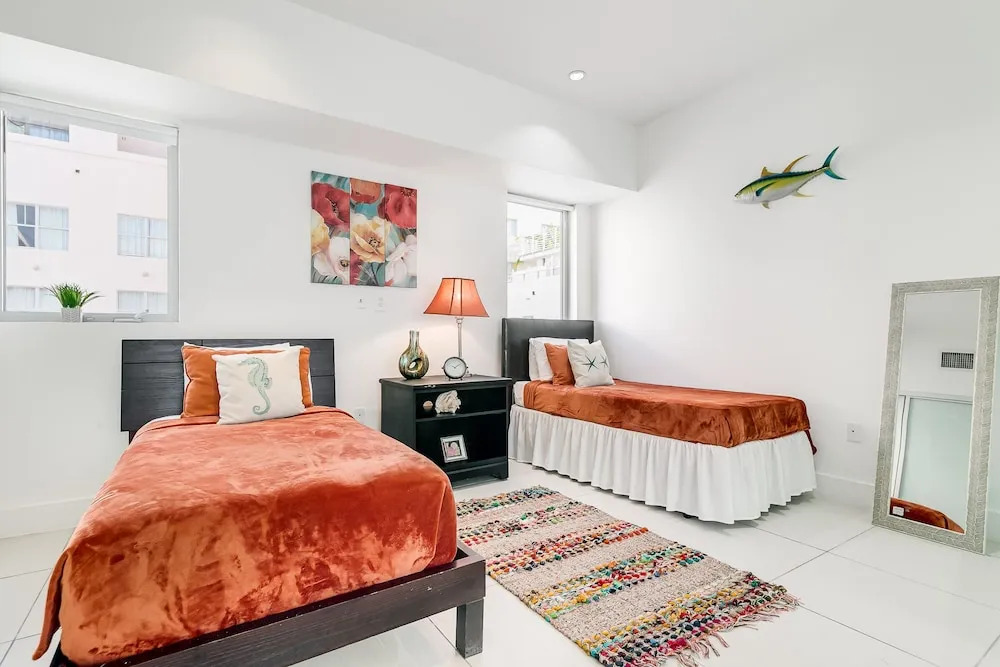 2 Bedroom 2 Bath Loft with Exclusive Rooftop & Hot Tub
