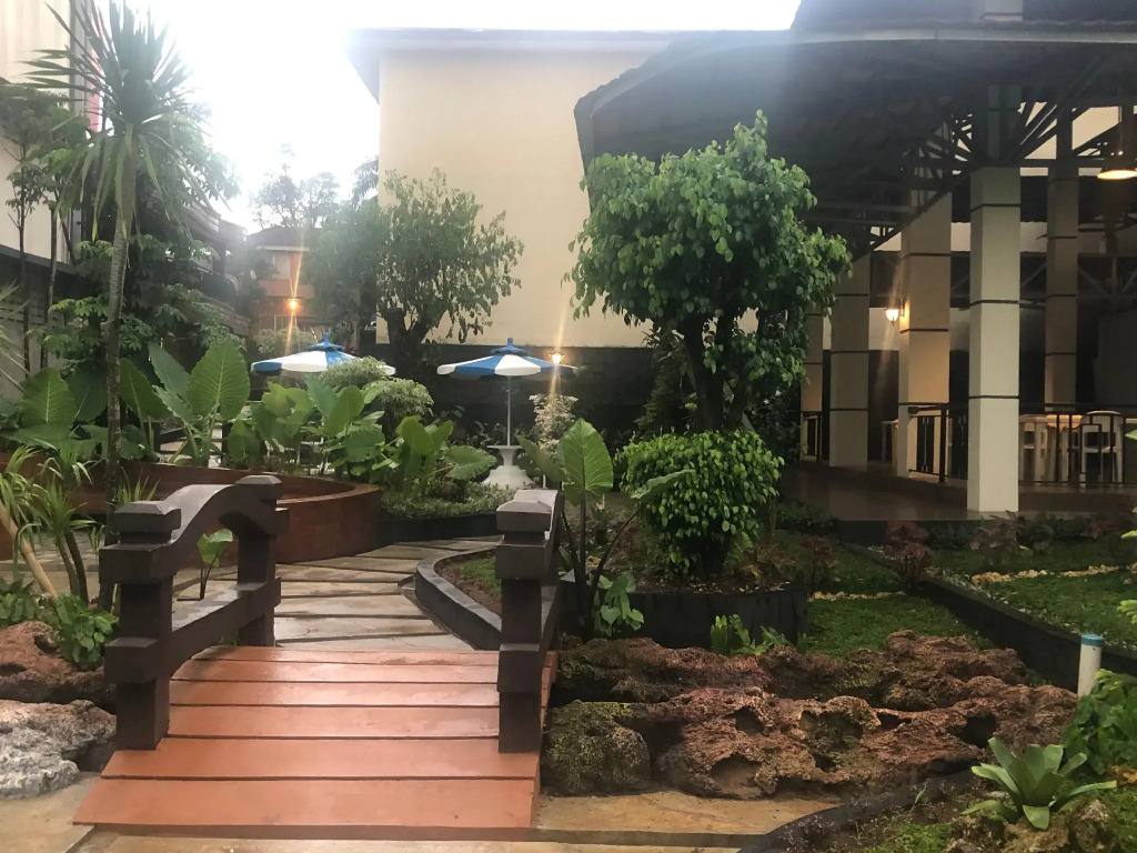 Airy Sentul Raya Jakarta KM 49.5 Bogor