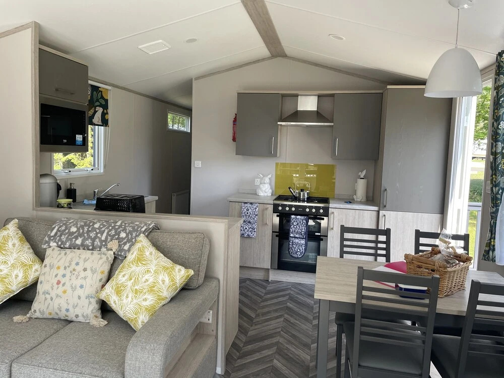 2 bed Caravan With Hot Tub Located in Percy Wood