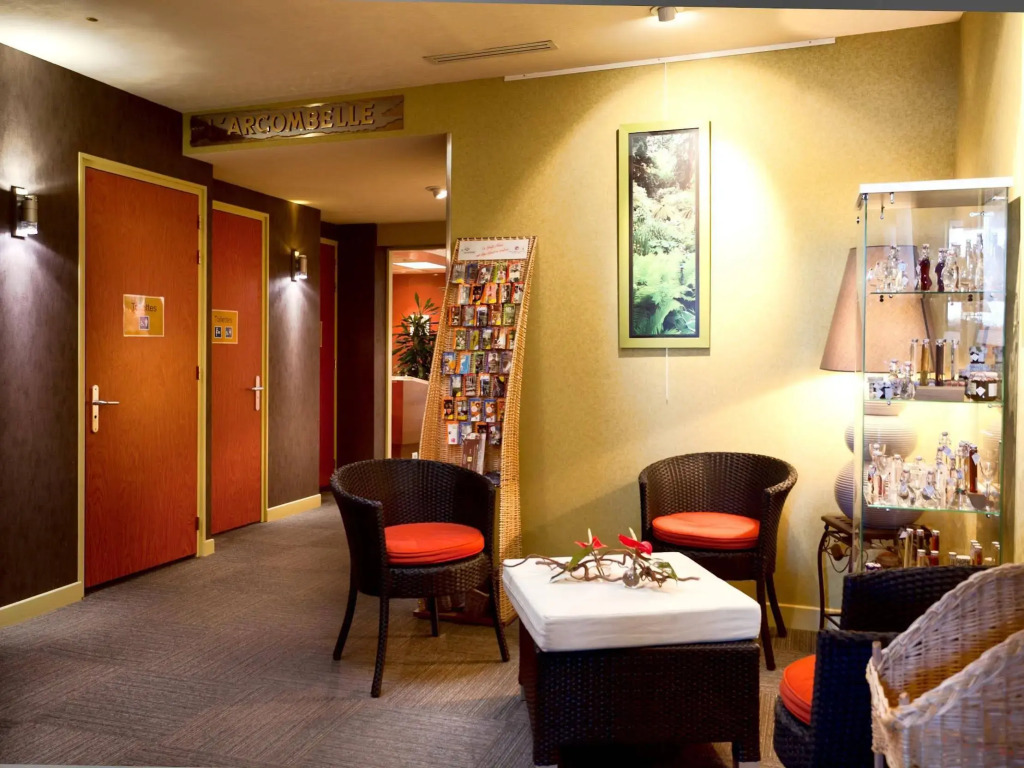 Logis Hôtel & Restaurant Arcombelle