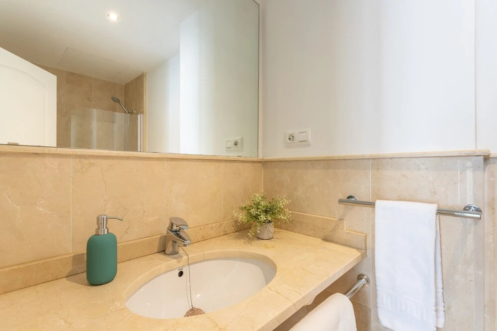 Private Terrace & 5 Bd Apartment in Front of the Cathedral. Hernando Colon