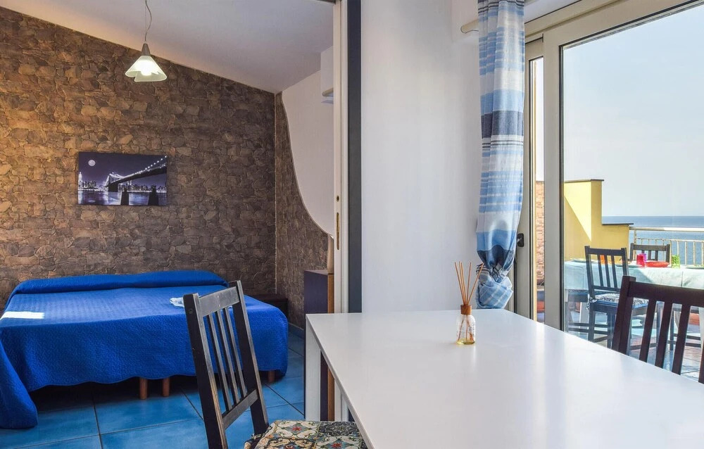 Beautiful Apartment in Capo D'orlando With 4 Bedrooms and Wifi