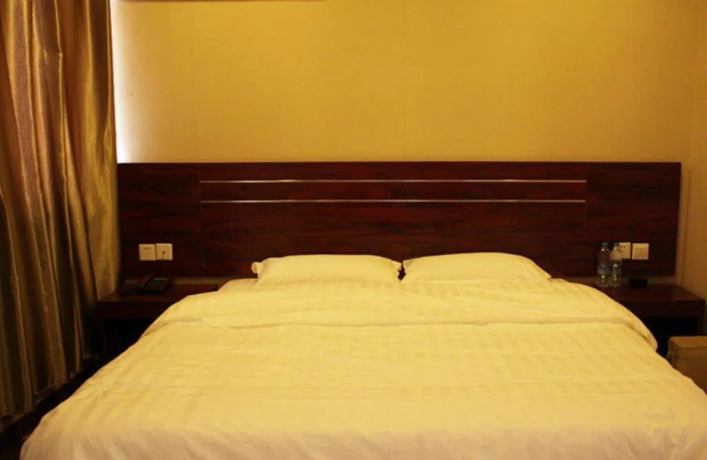 Wanlong Business Hotel