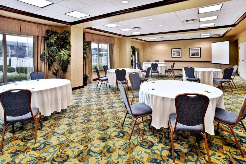 Hampton Inn & Suites - Cape Cod / West Yarmouth