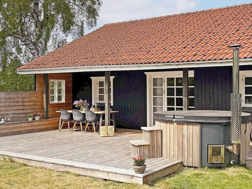 7 Person Holiday Home in Grenaa