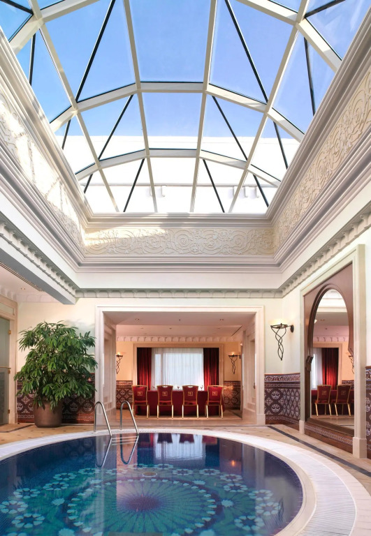 Отель Connaught Palace Hotel Dubai