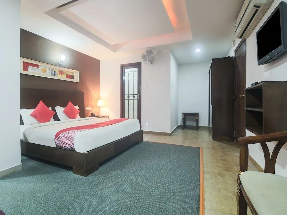 OYO 8326 Hotel The Silk Routee