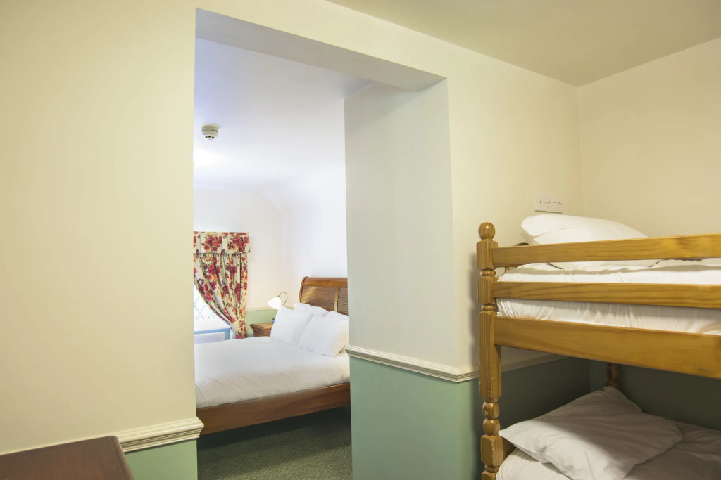 Newby Bridge Hotel