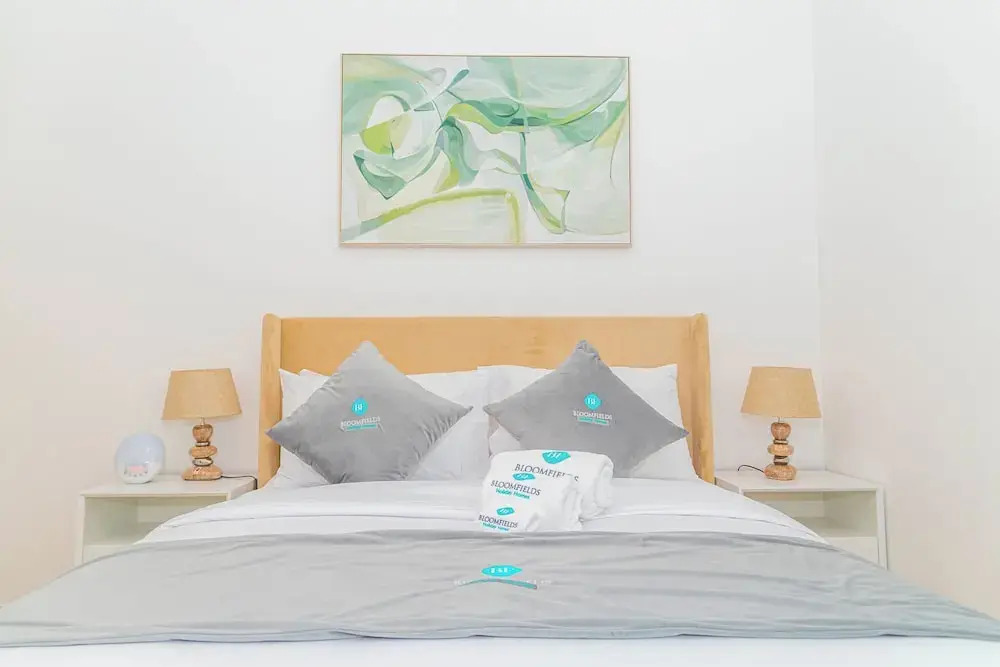 Bloomfields Stylish 1BR in Waters Edge