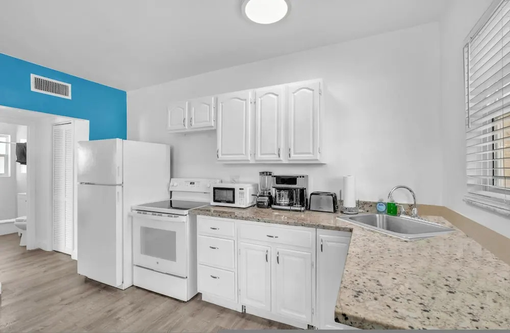 Beach Escape Corner Apartment