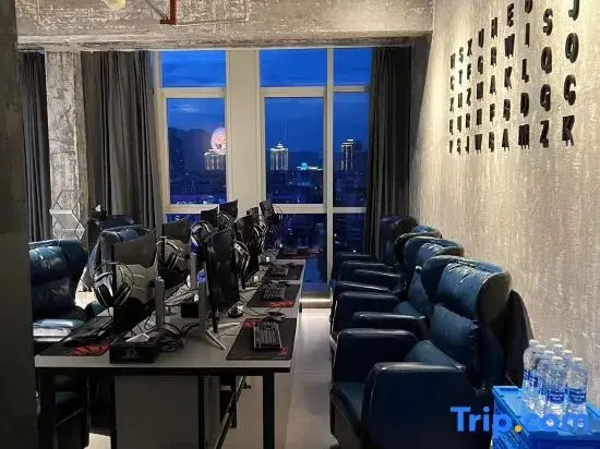 Qiuqiu E-sports Homestay