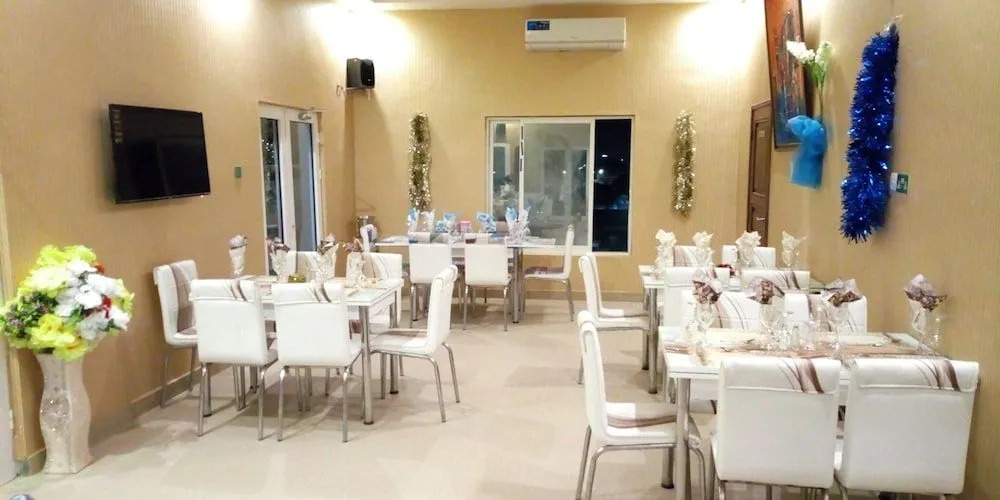 Noahgarden Hotel