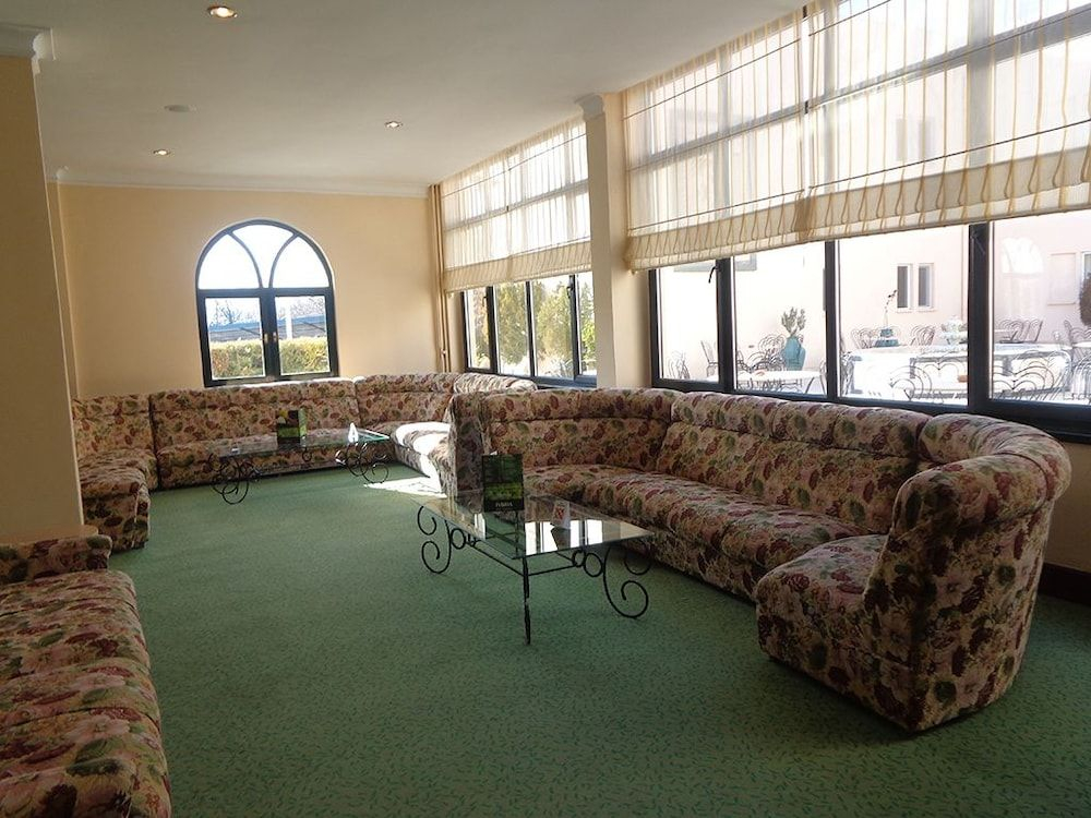 Floria Hotel