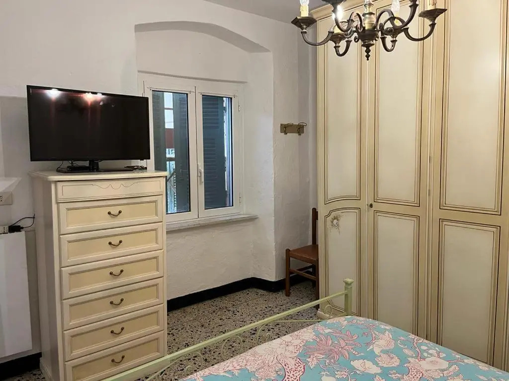 LevantoTwo bedrooms Flat with terrace