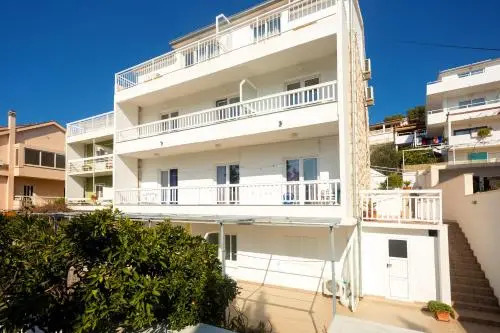 Apartments Julija
