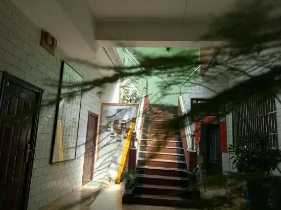 Huashanyi Loft Youth Hostel