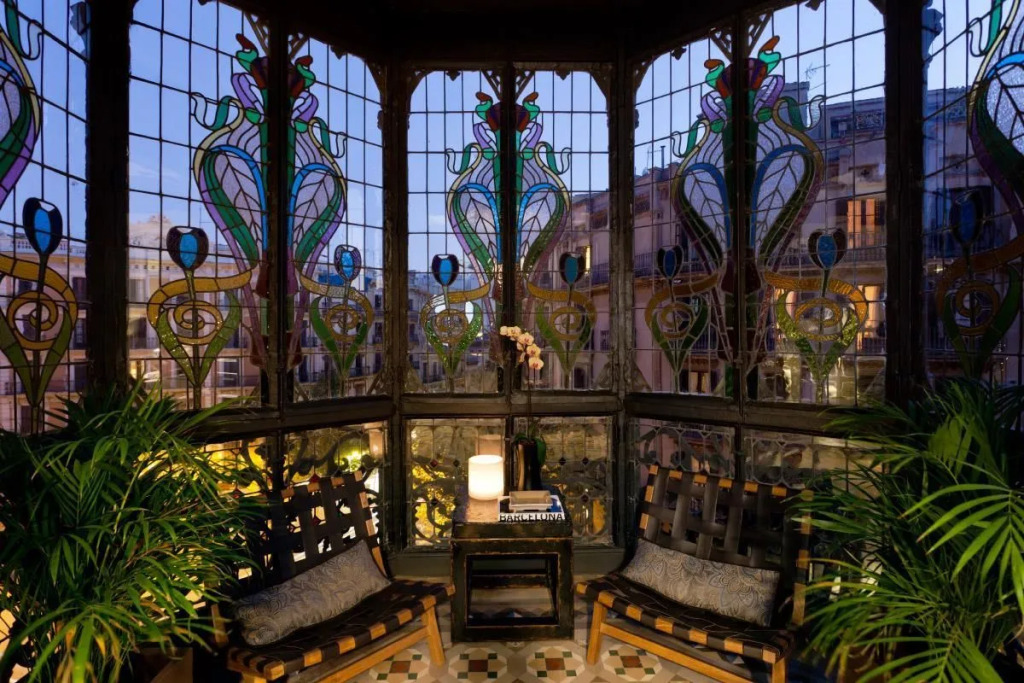 Barcelona - 2 Bedroom Apartment, Fireplace, Stained Glass Window - Hoa 42130