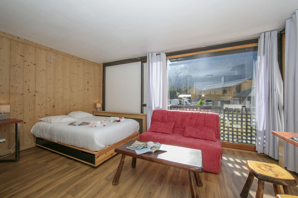 Residence de Lognan- Les Drus 12