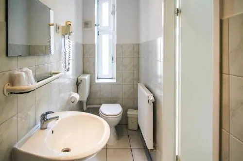 Apartments Kolo 77