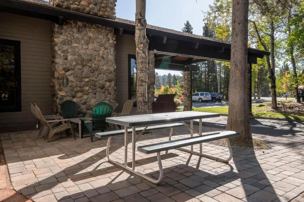 Inn At Truckee