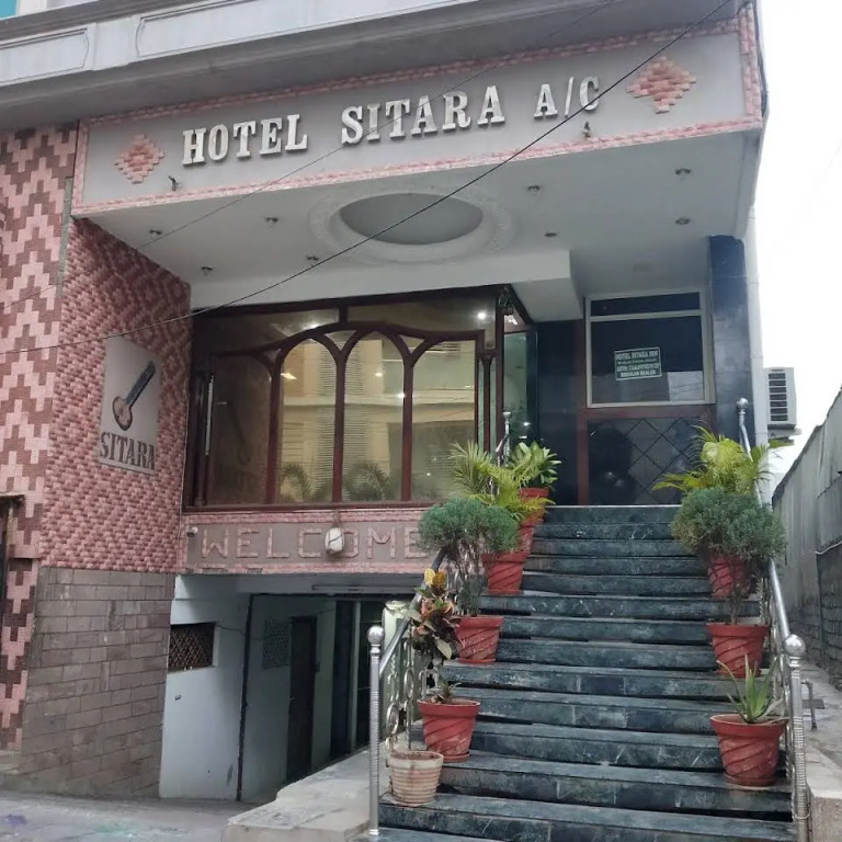 Hotel Sitara Inn