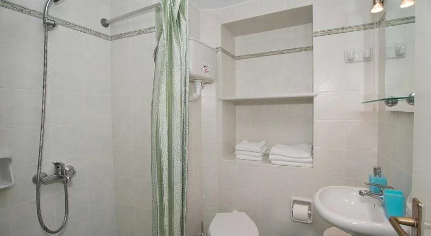 Hotel Dina