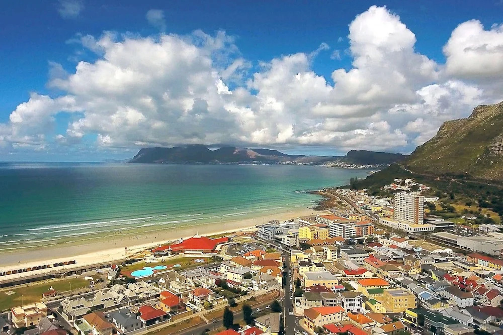 Muizenberg Guestique