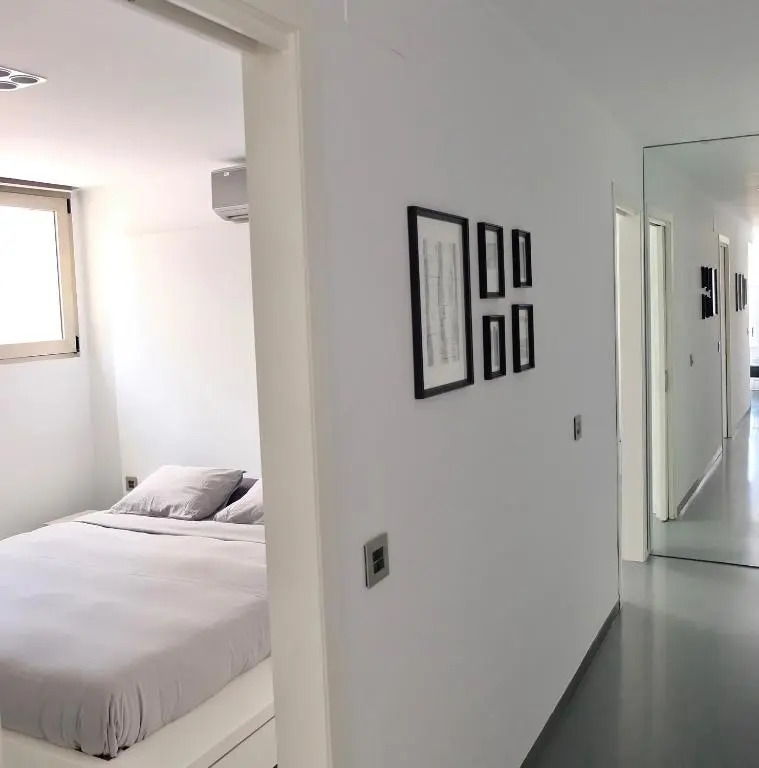 EBLI House