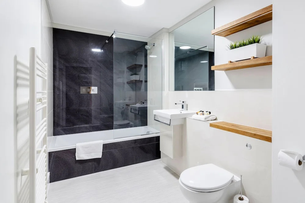 Marina Place by Roomspace Apartments