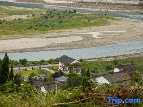 Zhanyu Shanju·Jiangjing Designer Homestay
